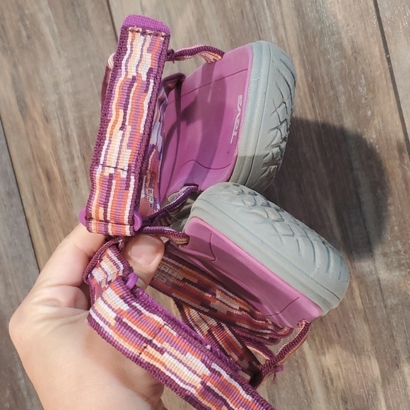 Teva Women Hurricane Strappy hook&loop Sandals shoes outdoor hiking - Picture 5 of 10